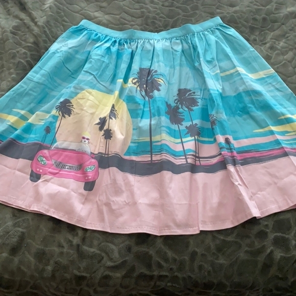 The Stitch Shoppe Loungefly Malibu Barbie Sandy Skirt and Ofd Shoulder Top - Picture 4 of 10